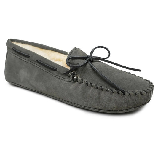 Minnetonka Sheepskin Softsole Moc - Mens Slippers