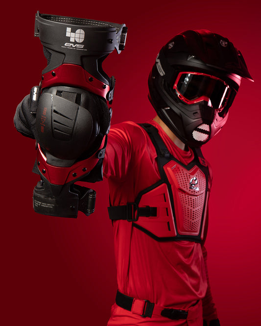 Axis Sport 40th Knee Brace