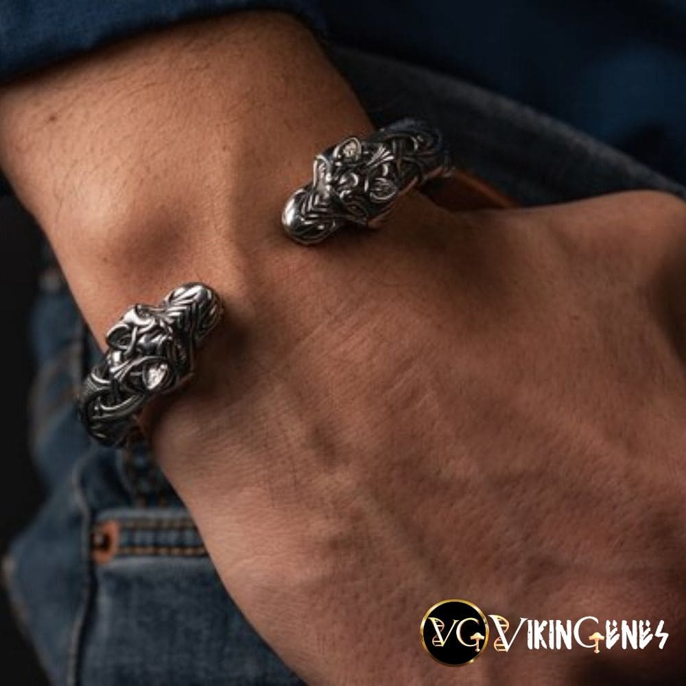 Premium Sterling Silver Norse Metal Arm Ring With Wolf Heads