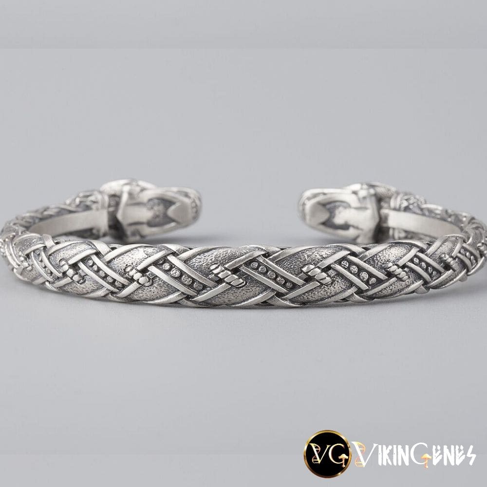 925 Sterling Silver Arm Ring With Wolf Heads