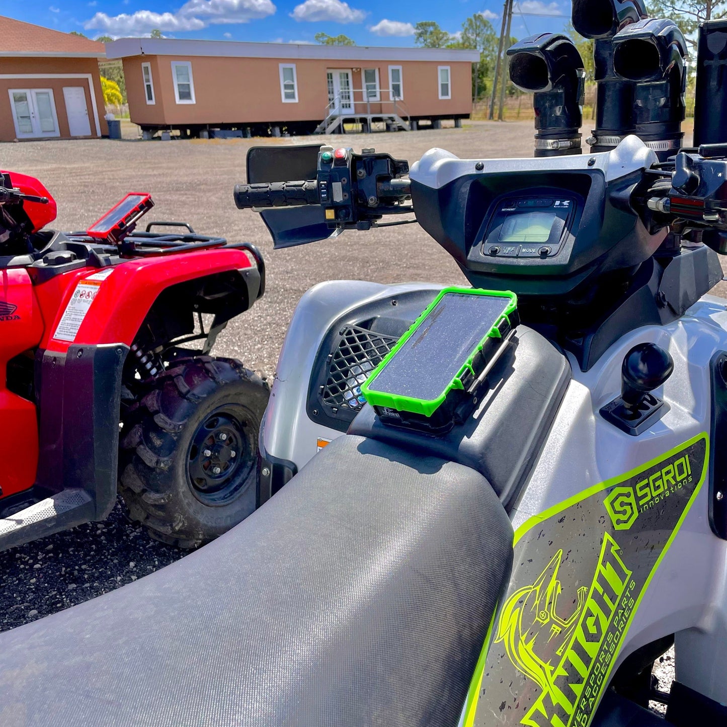 First Version - Phone Holder SafeBox with Flat Mount