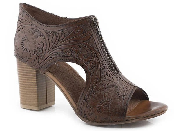 Roper Mika Front Zip (Brown) - Women's Sandals