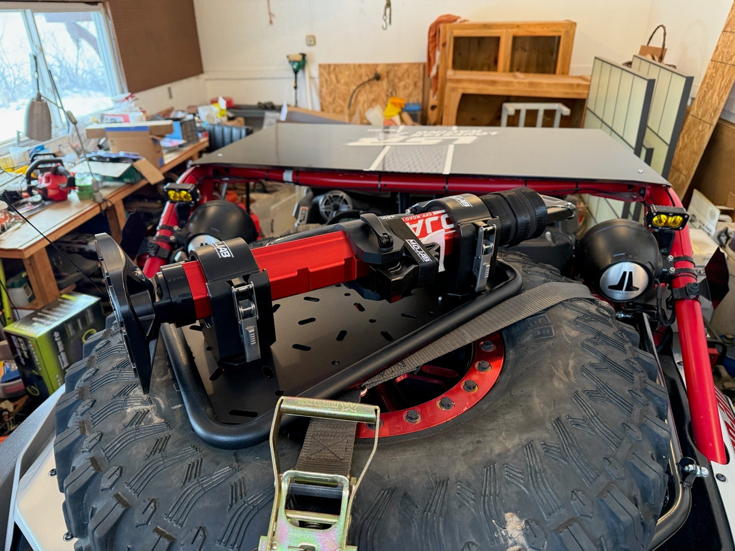 CarbonPro Compact Hydraulic Jack with Mounting Clamps MLH 40''