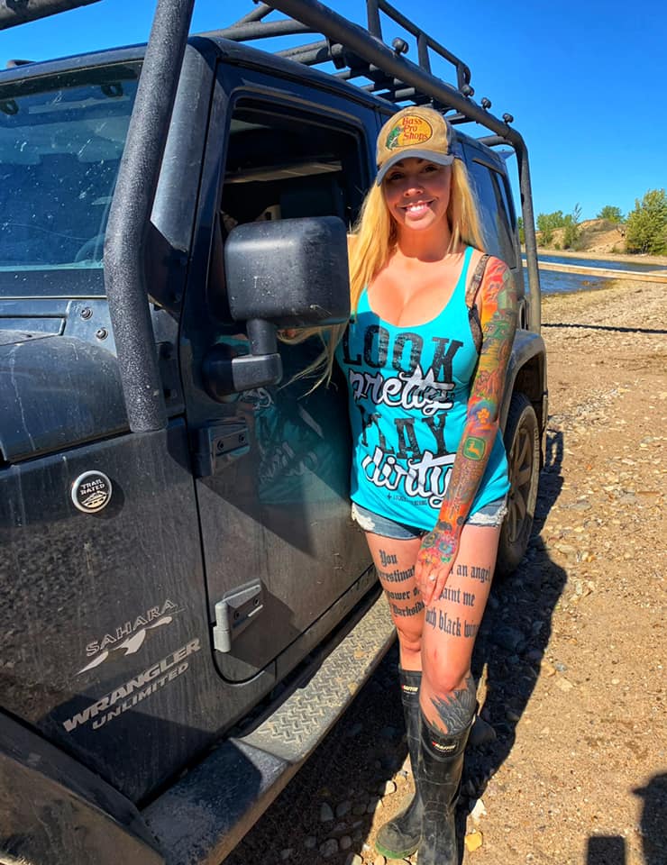 Look Pretty Play Dirty Tank (Multiple Colors)