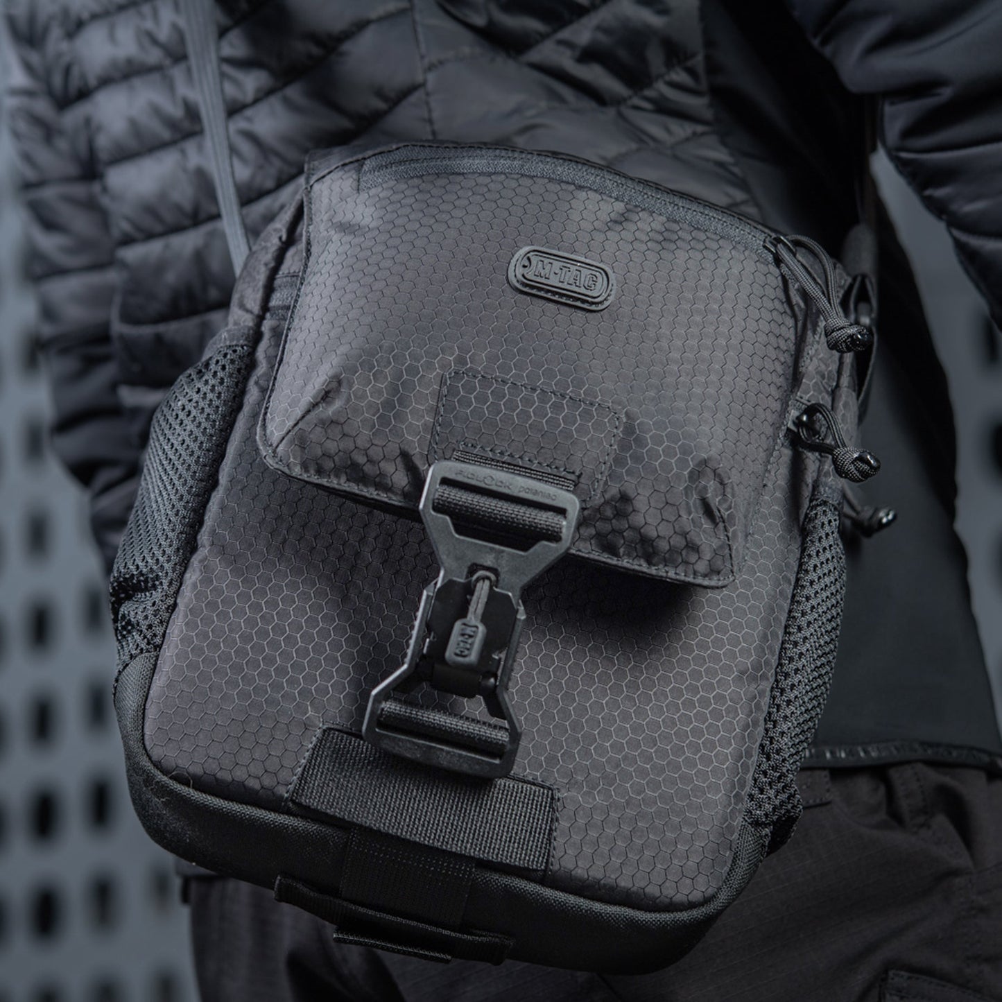 M-Tac Satellite Magnet Bag Elite Hex