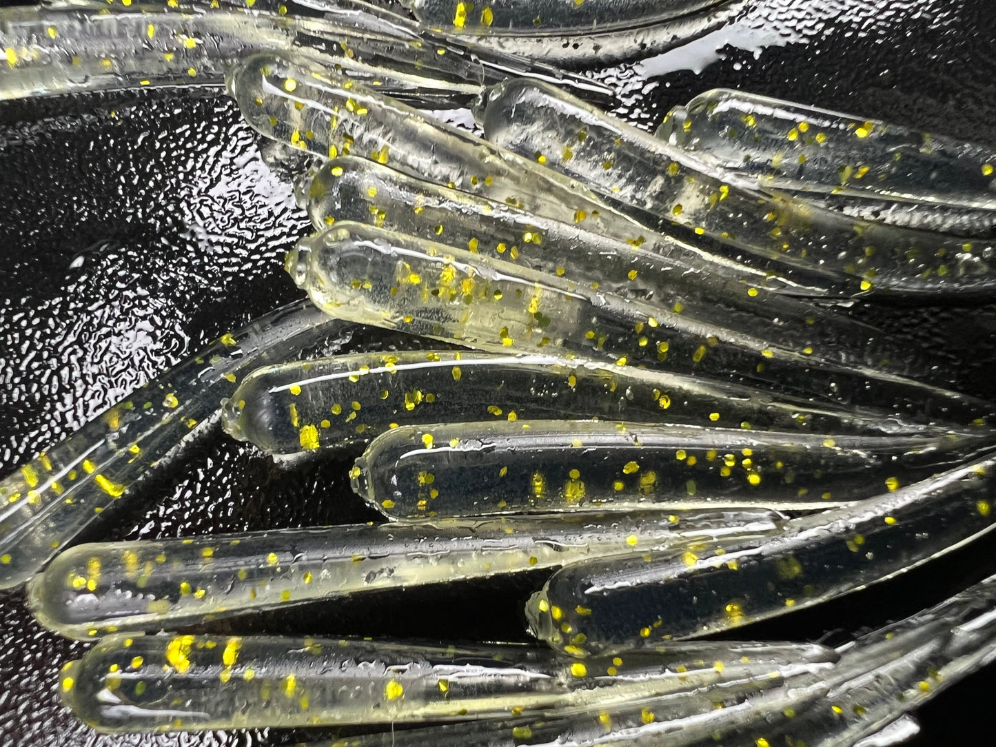 1.5" Bloodworms 60 pack.