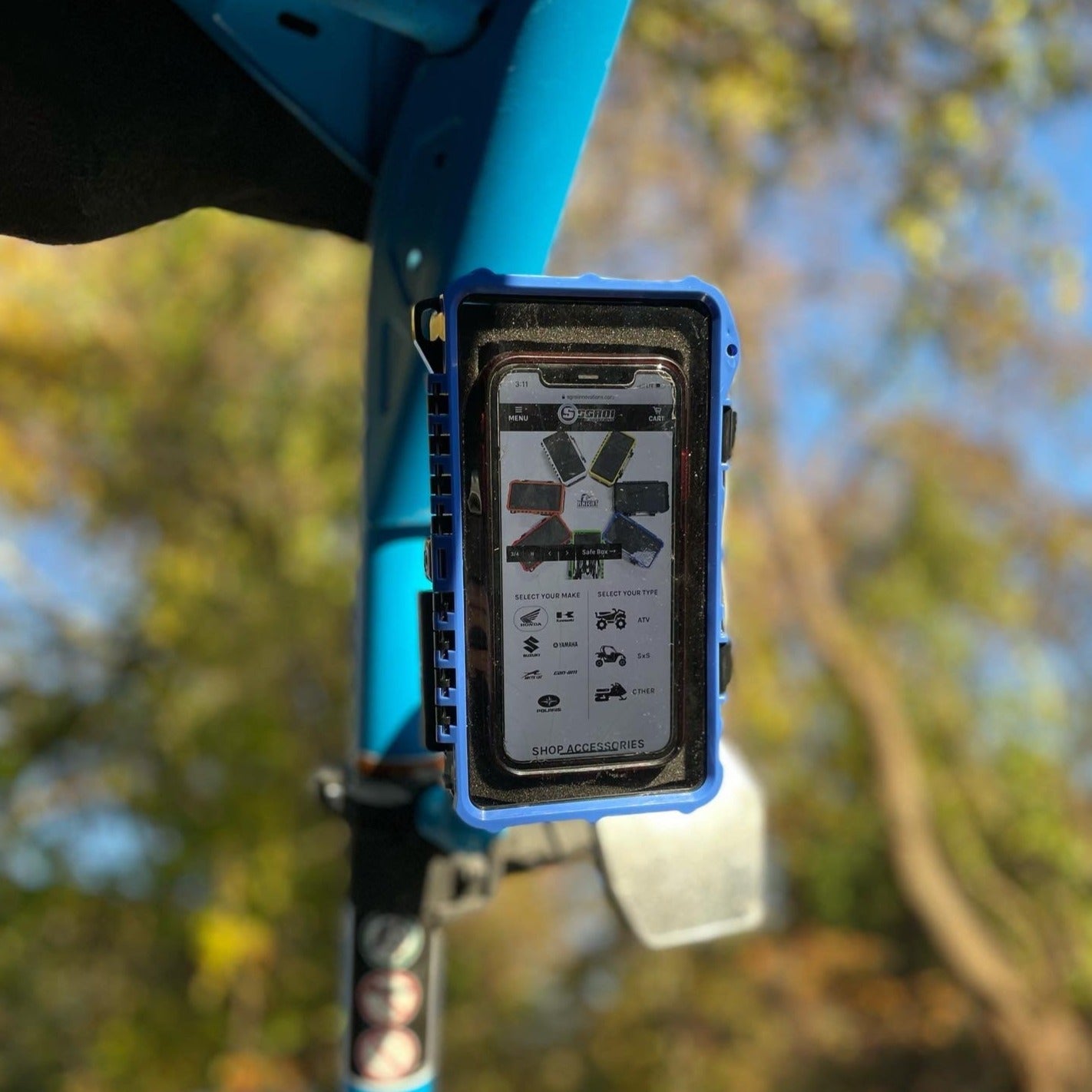 First Version - Phone Holder SafeBox with Flat Mount