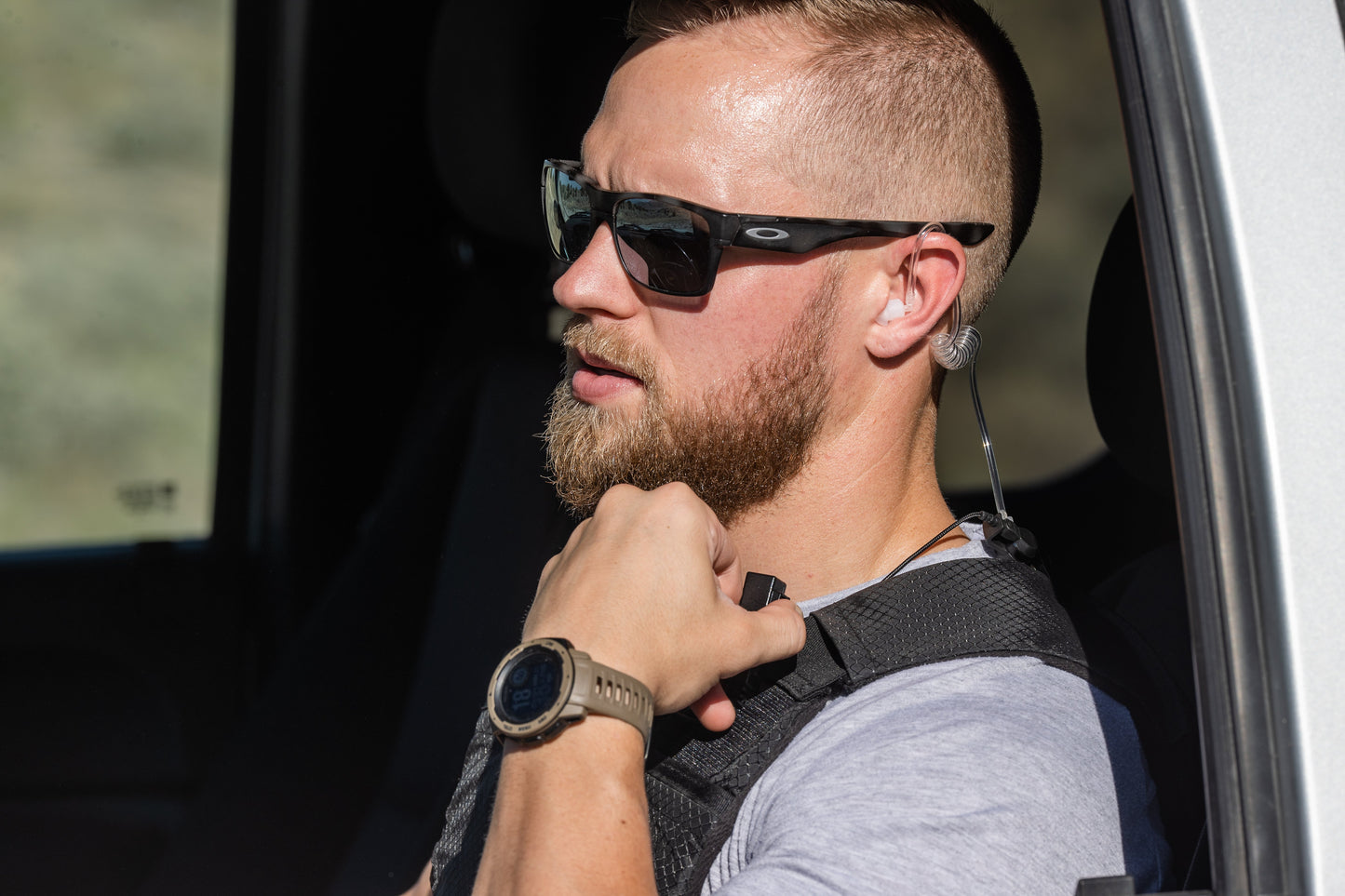 Mic & Earpiece Radio Kit - Rapid Release(Hirose) Motorola: APX (Apex) Series, XPR Series, SRX2200, & More