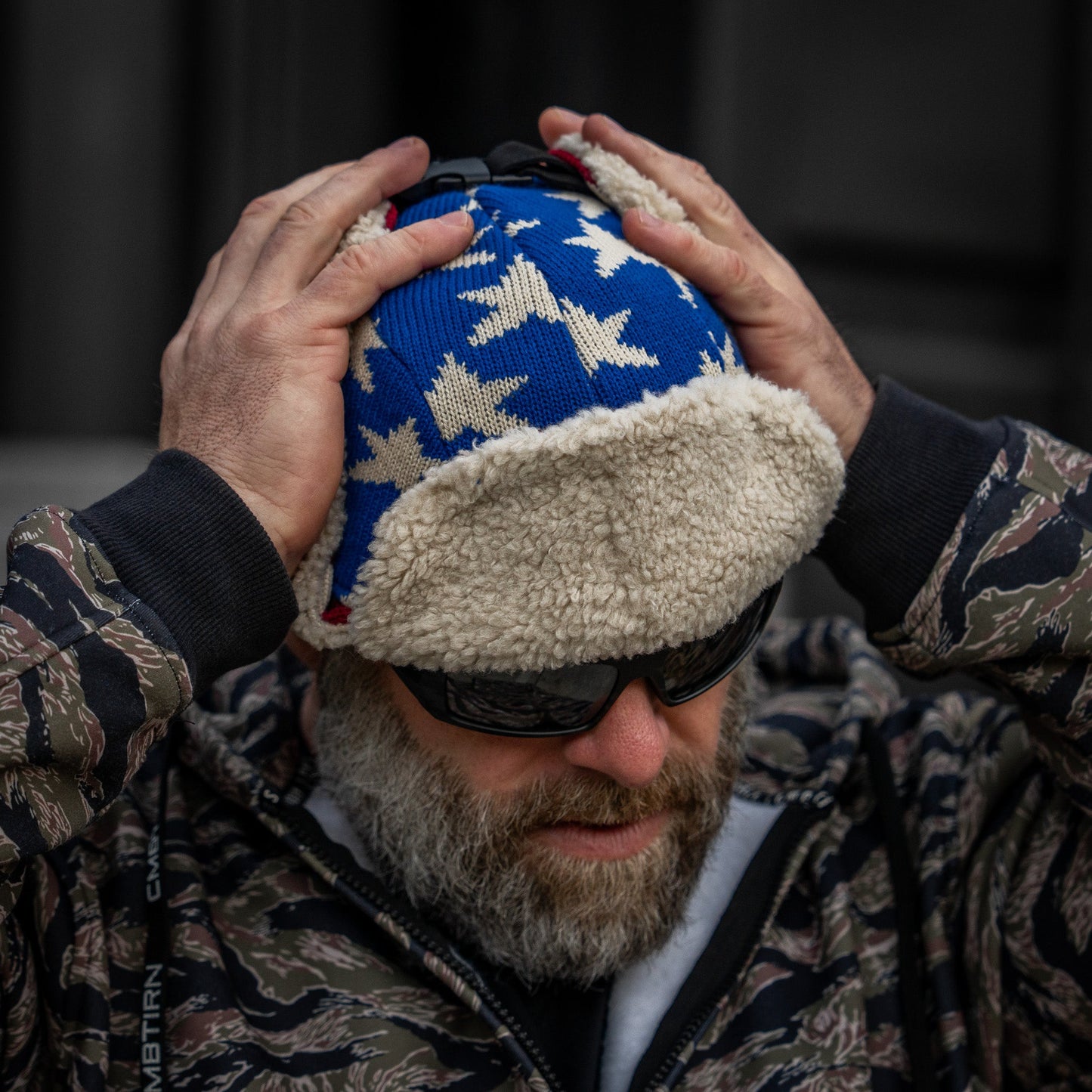 US Flag Wool Insulated Knitted Trapper Hat