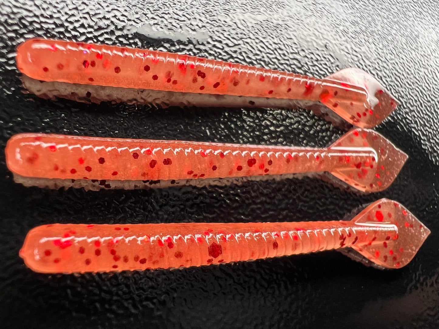 1.5" Bloodworm Spade Tail (BST) 12 pack