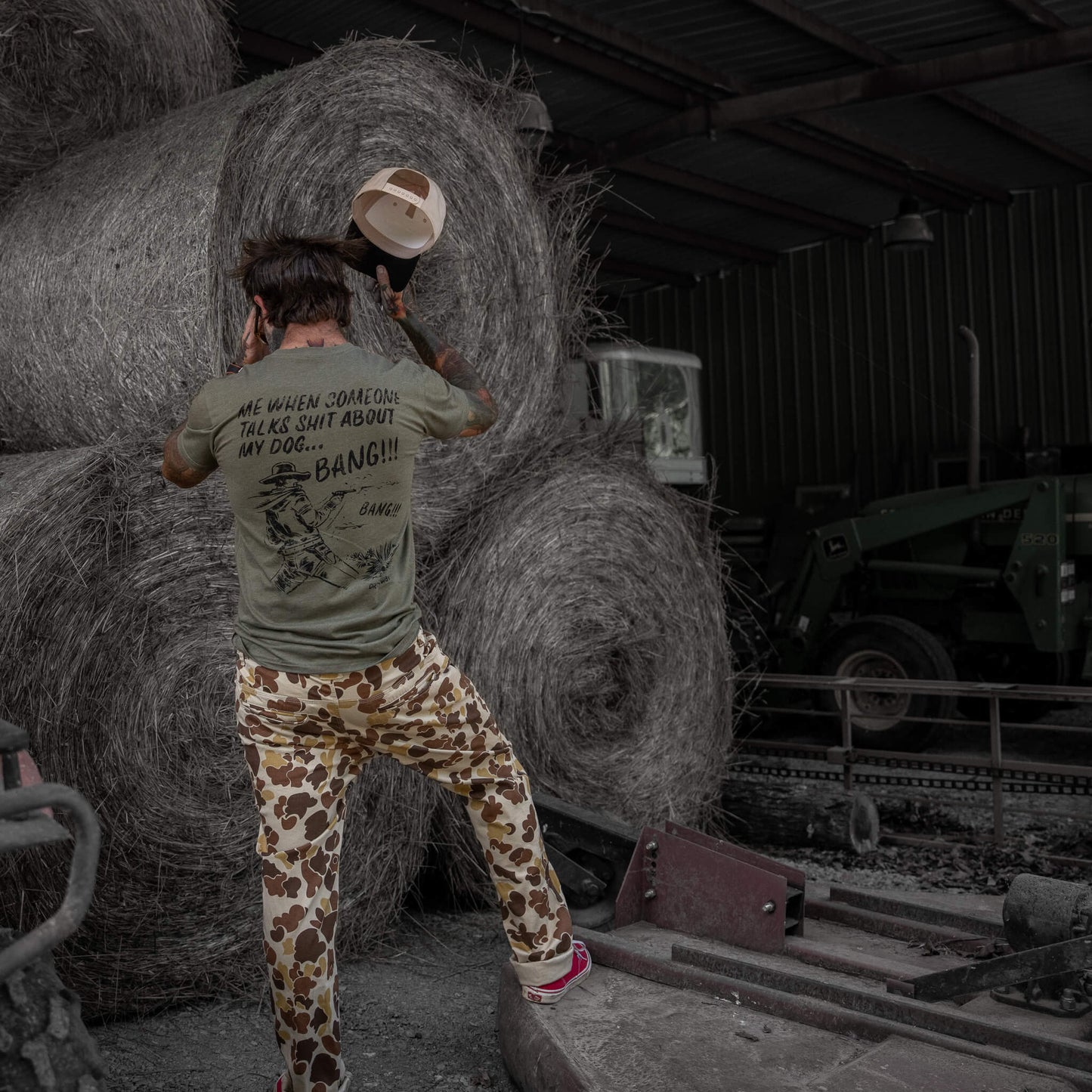 Me When Someone Talk About My Dog Men's T-Shirt