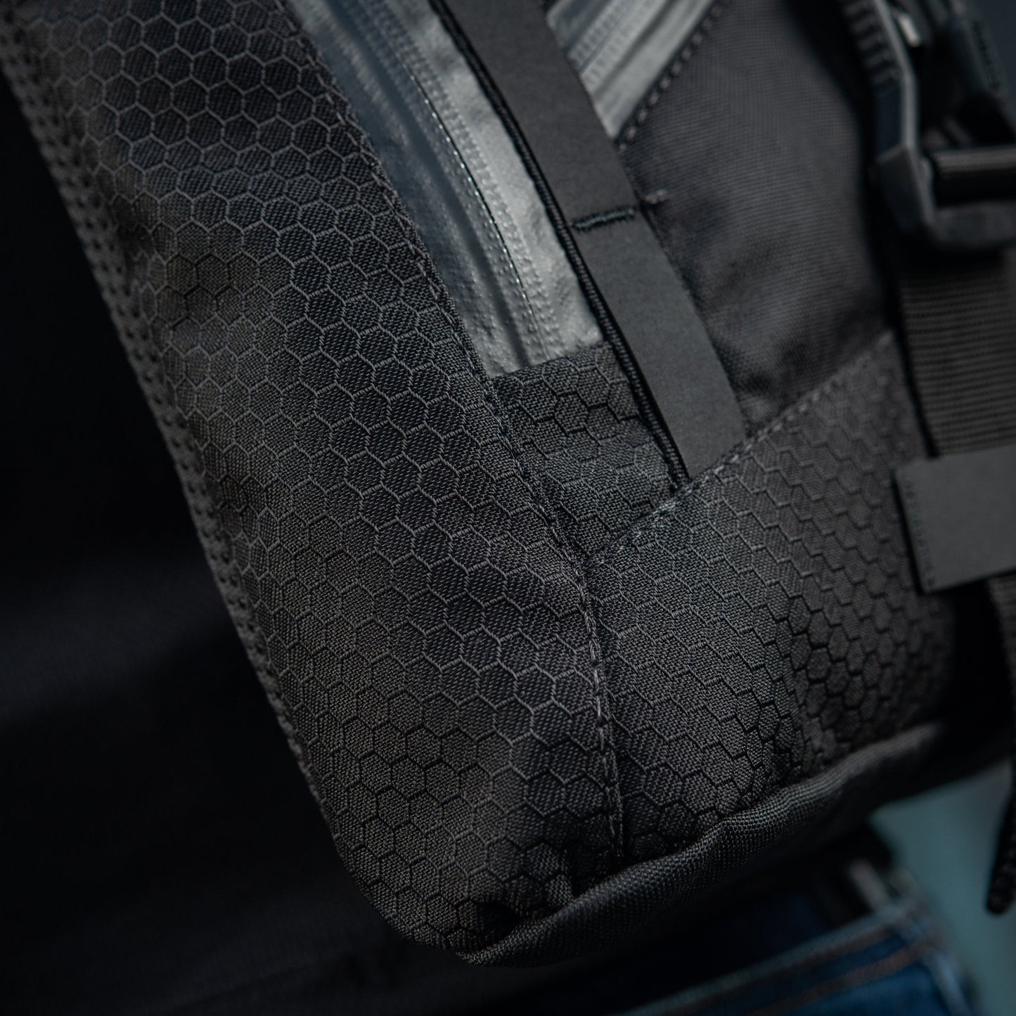 M‑Tac Magnet Shoulder Bag Gen II Elite Hex