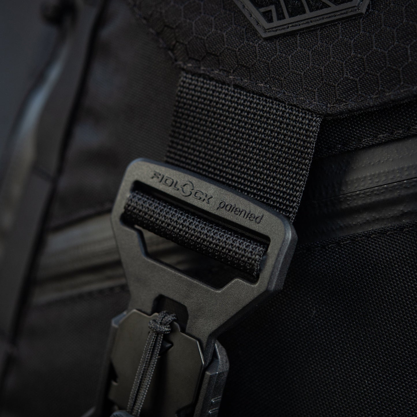M‑Tac Magnet Shoulder Bag Gen II Elite Hex