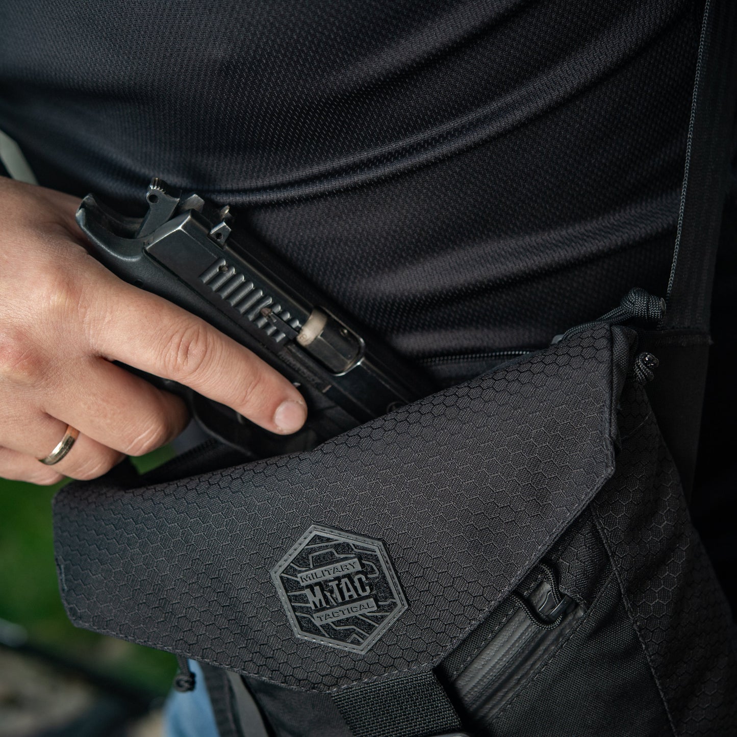M‑Tac Magnet Shoulder Bag Elite Hex