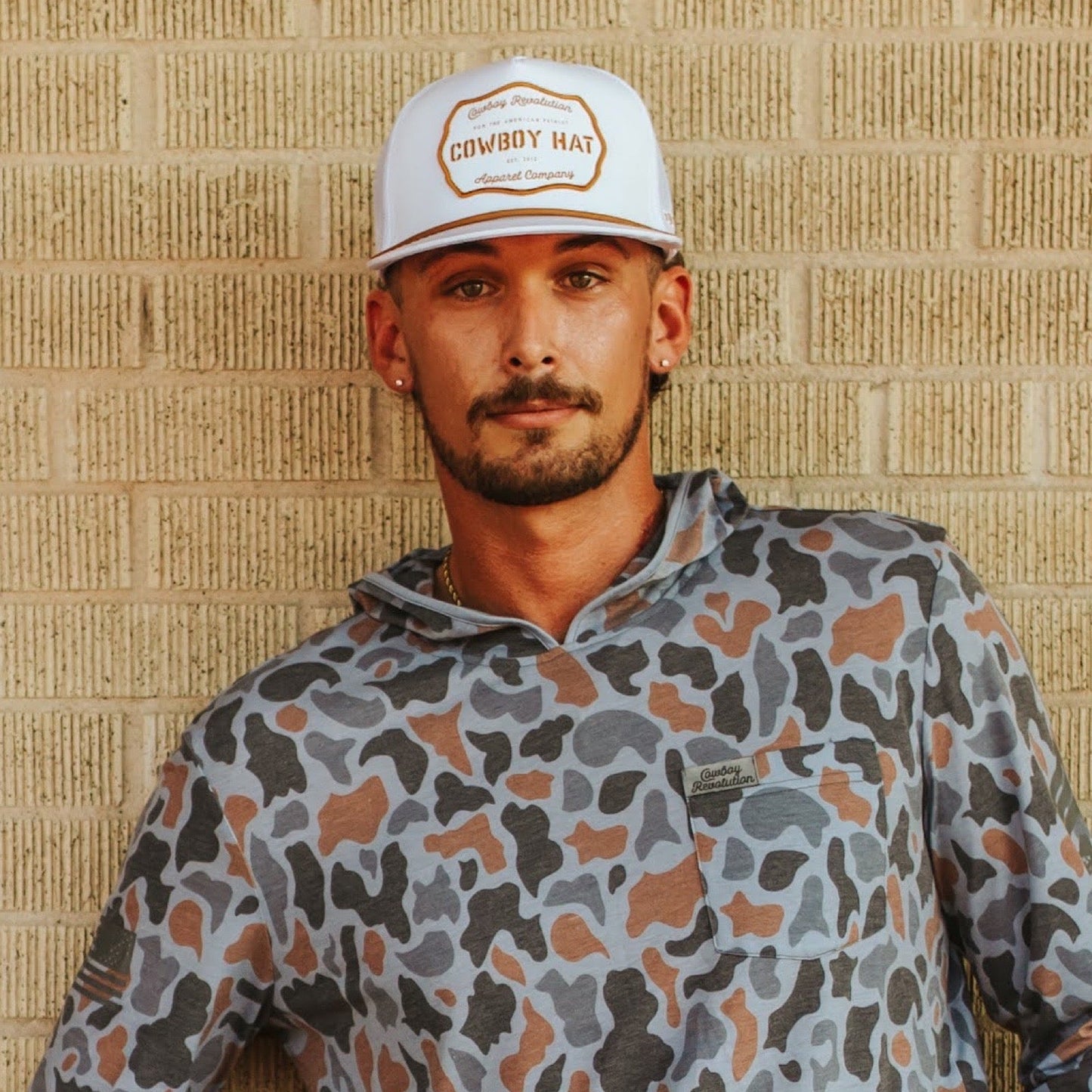 “Cowboy Hat” Patch Rope Trucker Hat - White