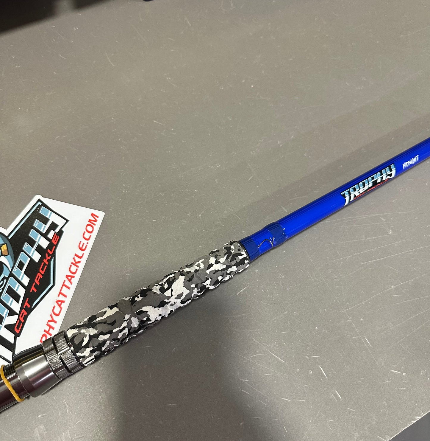 The Midnight Catfish Rod - Casting