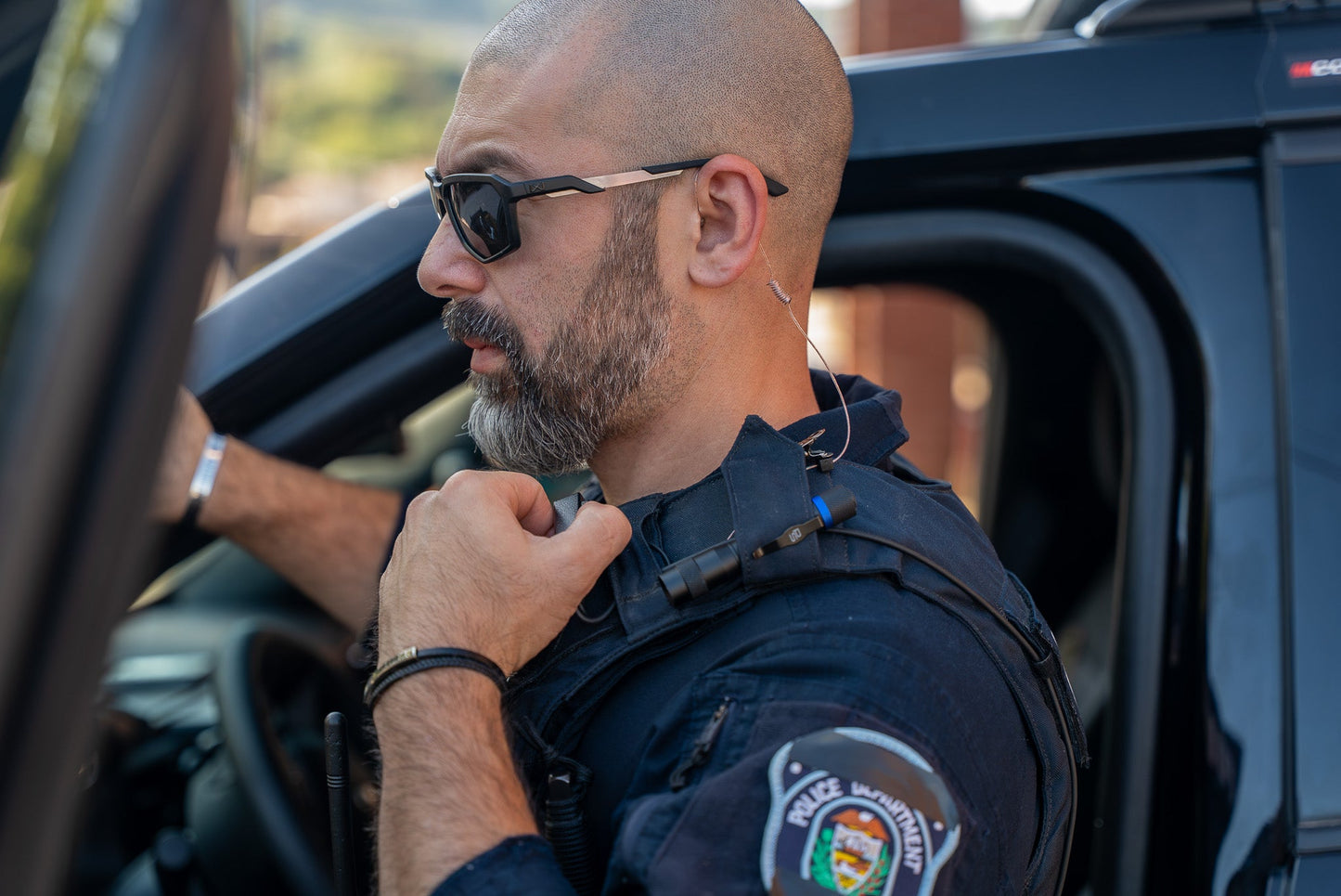 Patrol Mic & Invisible Series Tubeless Earpiece Complete Tactical Kit w/ Quick Disconnect (Hirose) - EF Johnson All 51, 5000, 5100, 7700, 8100 Series, Ascend, Kenwood VP400, VP600, VP900 & More