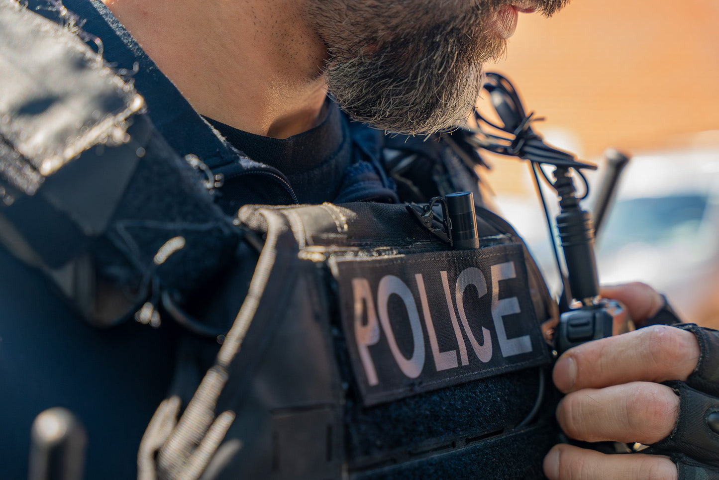 Tactical Mic / Invisible Tubeless Earpiece / Tactical PTT Kit w/ Quick Disconnect (Hirose) Adapter- Motorola: APX (Apex) Series, XPR Series, SRX2200, & More