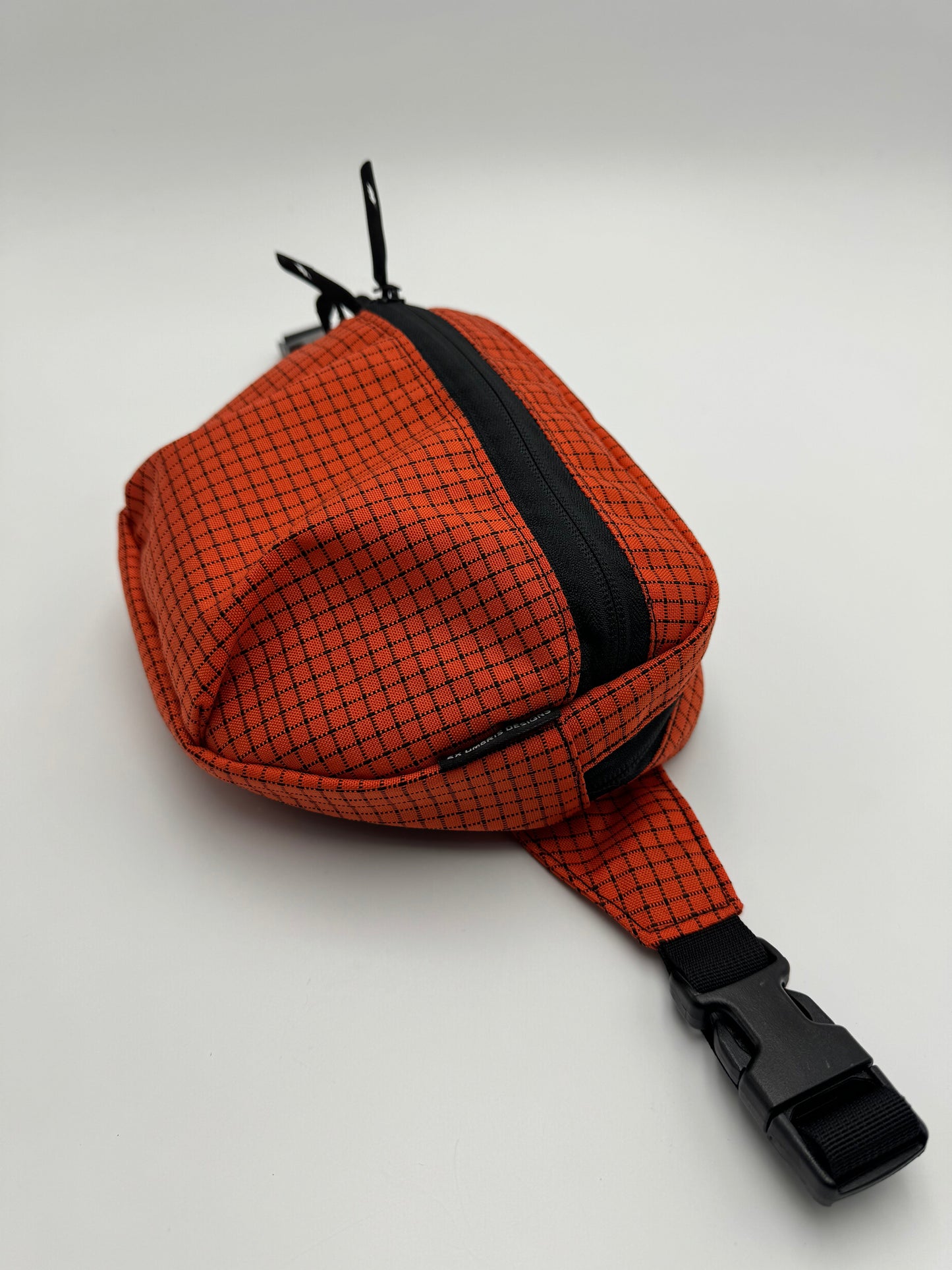 Multifunctional Fanny Pack (Various Colors and Patterns)