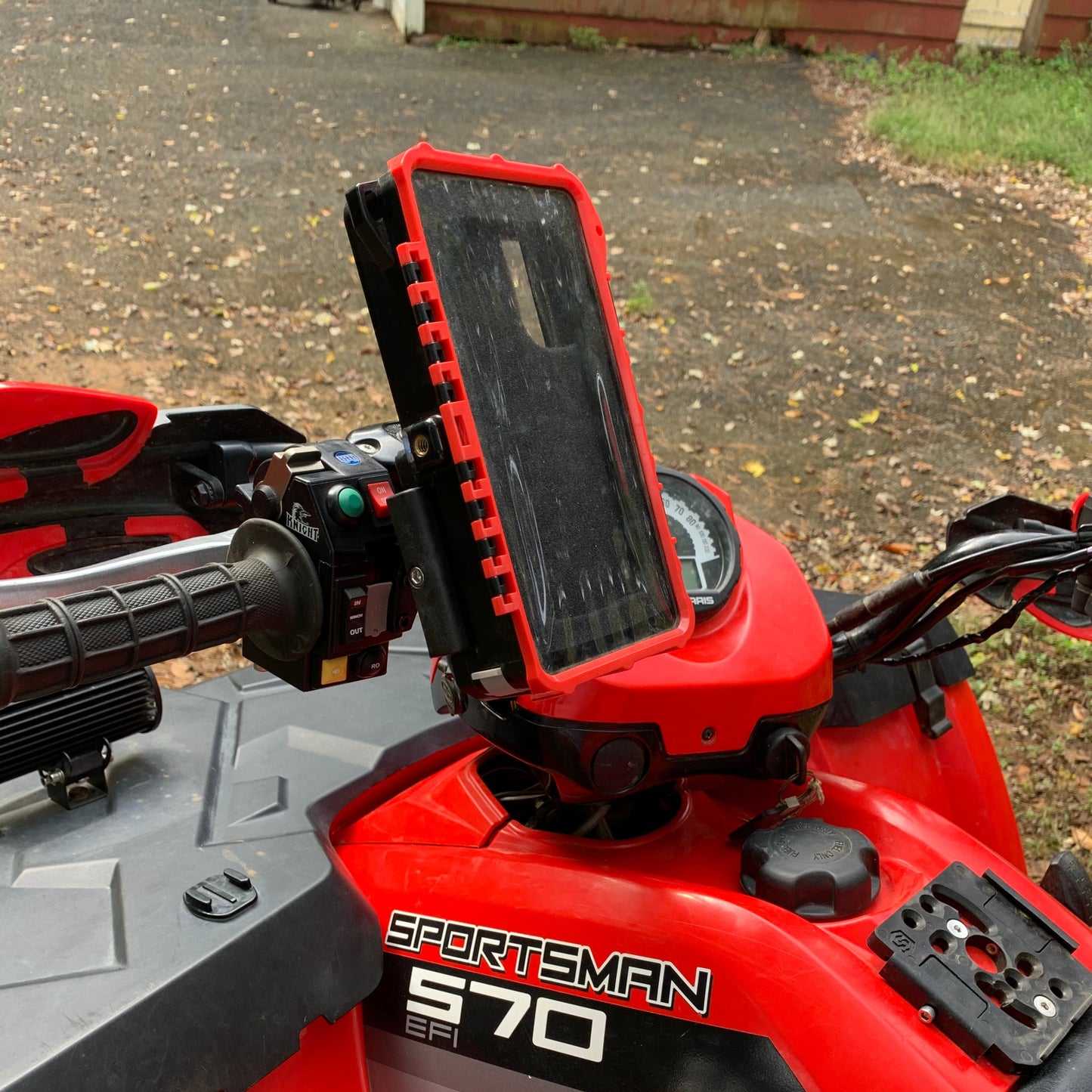 First Version - Phone Holder SafeBox with Flat Mount