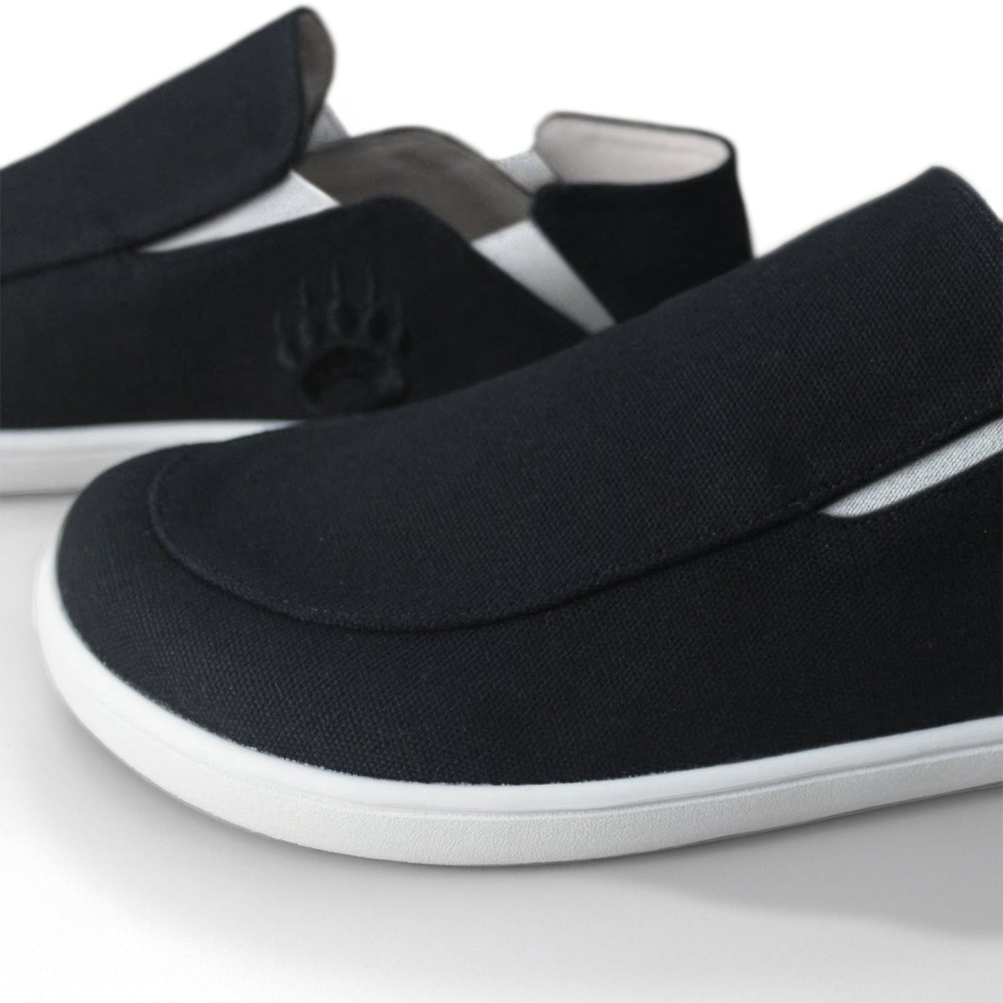 Oso CG2 - Black/White