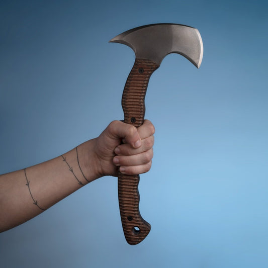 Tactical tomahawk "Wendigo" with polymer composite handle