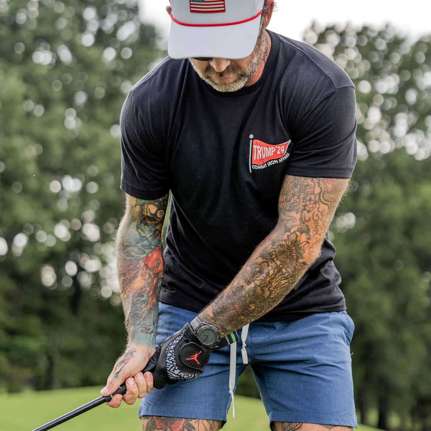 Unlike The Shooter Trump Doesn't Miss Golf Edition Men's T-Shirt